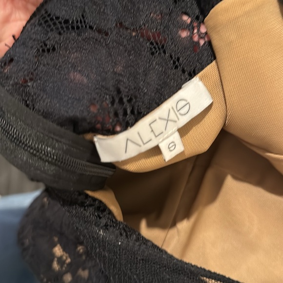 Alexis romper size small - Picture 3 of 3